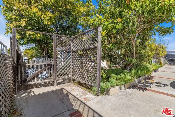 2328 Ocean Park Blvd, Santa Monica, CA 90405