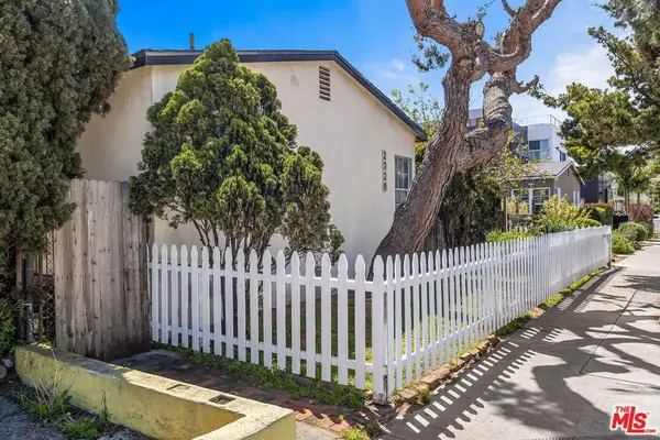 2328 Ocean Park Blvd, Santa Monica, CA 90405