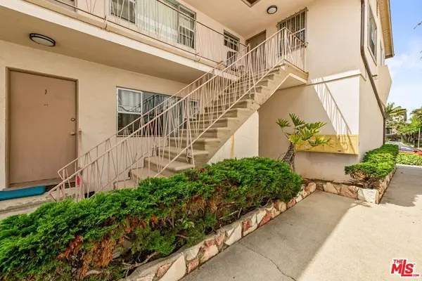 1050 12th St, Santa Monica, CA 90403