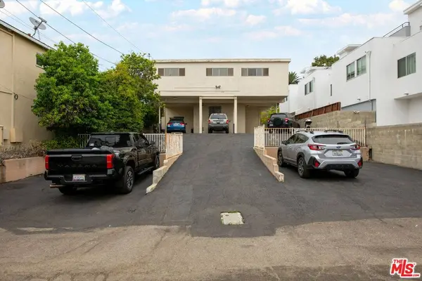 1810 12th St, Santa Monica, CA 90404