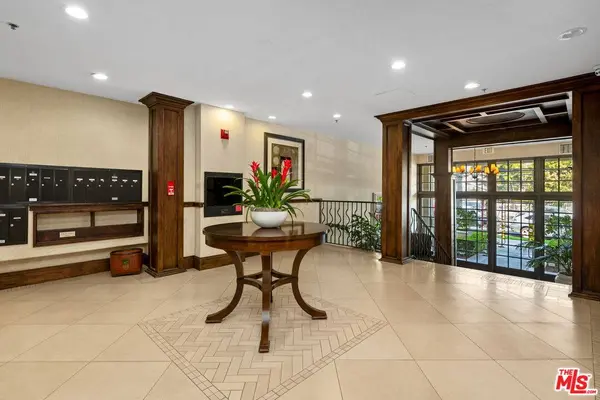 1040 4th St #108, Santa Monica, CA 90403