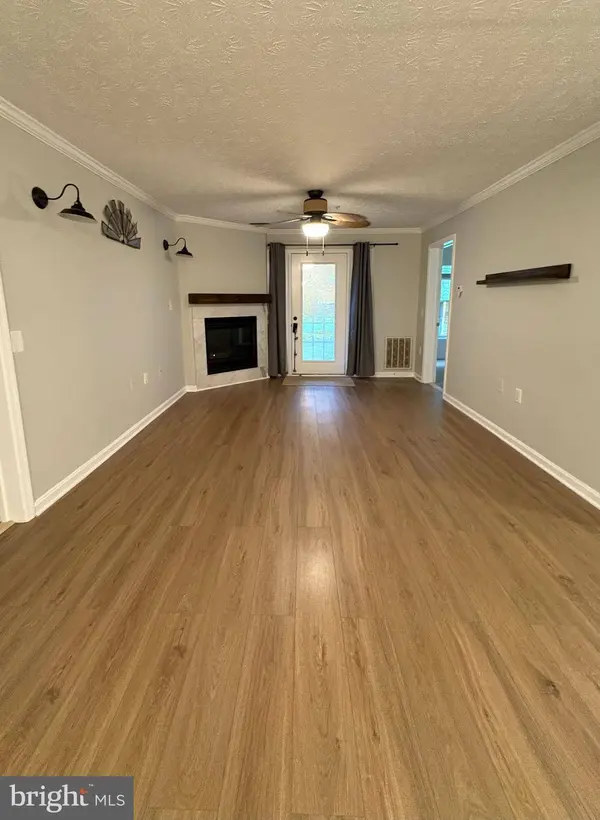 653 BURTONS COVE WAY #1, Annapolis, MD 21401