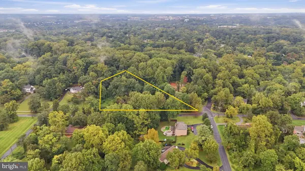 12900 CIRCLE DR, Rockville, MD 20850