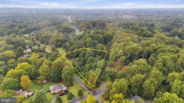 12900 CIRCLE DR, Rockville, MD 20850