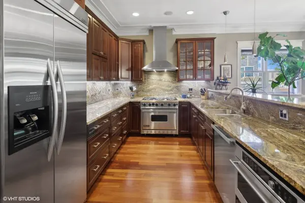 3546 N Fremont ST #4N, Chicago, IL 60657