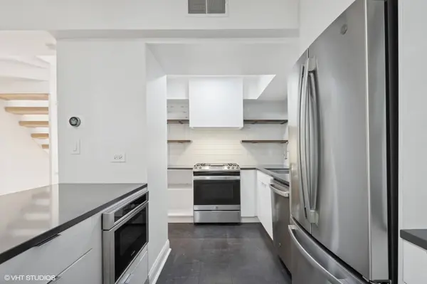 3759 N Kenmore AVE #A, Chicago, IL 60613