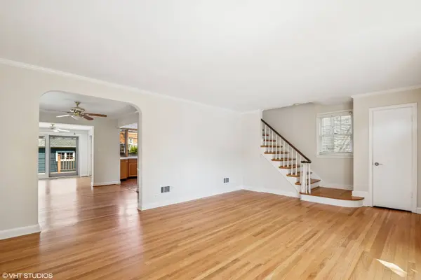 6118 N Legett AVE, Chicago, IL 60646