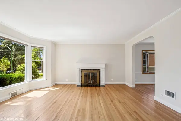 6118 N Legett AVE, Chicago, IL 60646