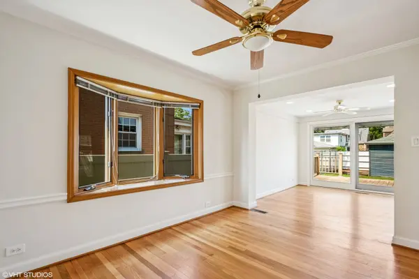 6118 N Legett AVE, Chicago, IL 60646