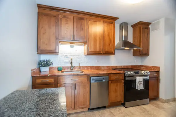 5455 N Sheridan RD #2511, Chicago, IL 60640