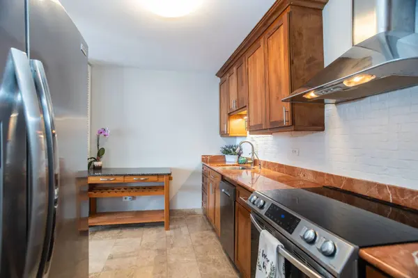 5455 N Sheridan RD #2511, Chicago, IL 60640
