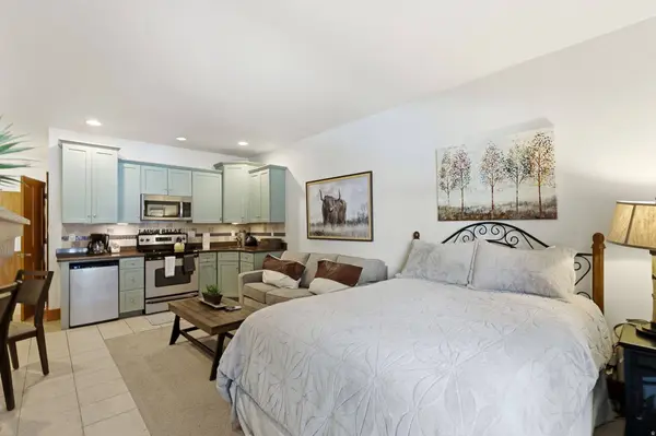 2305 SIDEWINDER DR #911, Park City, UT 84060