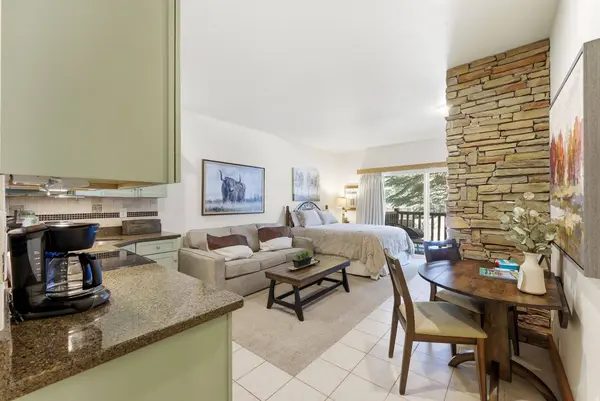 2305 SIDEWINDER DR #911, Park City, UT 84060