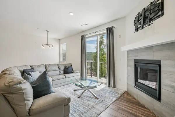 3041 CEDAR DR, Park City, UT 84098