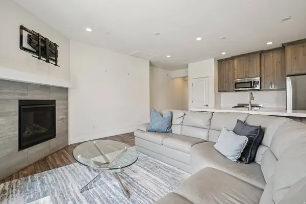 3041 CEDAR DR, Park City, UT 84098