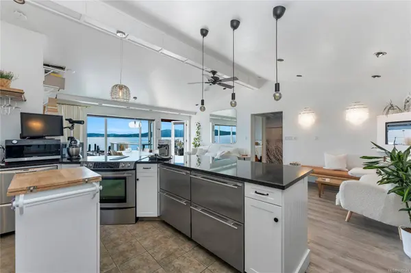 1723 Sandy Beach Rd ##12, Mill Bay, BC V0R 2P4