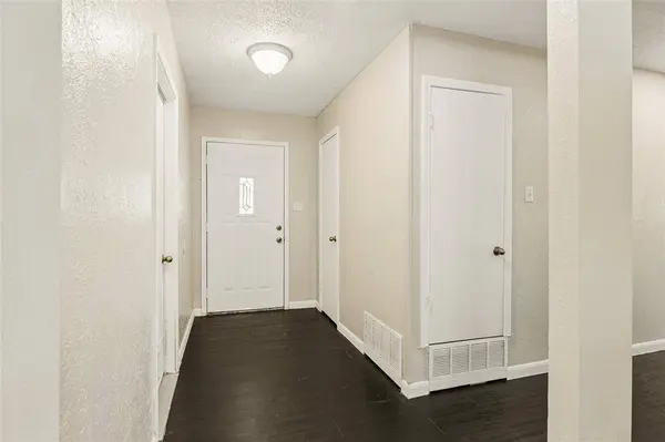 1508 Strawberry Circle, Irving, TX 75060