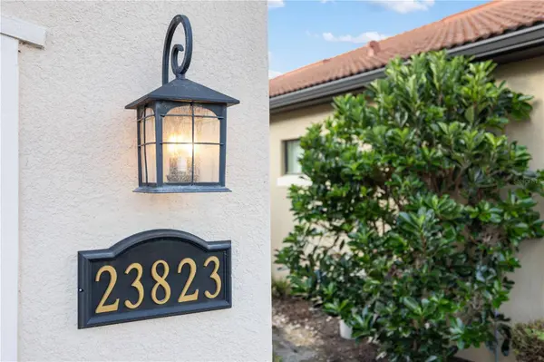 23823 WAVERLY CIR, Venice, FL 34293