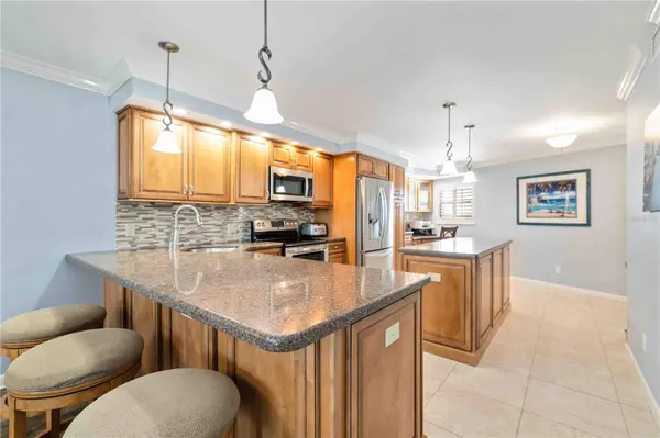 5790 MIDNIGHT PASS RD #406, Sarasota, FL 34242