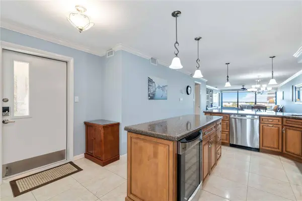 5790 MIDNIGHT PASS RD #406, Sarasota, FL 34242