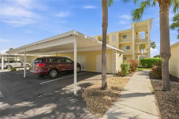 406 CERROMAR CIR N #328, Venice, FL 34293
