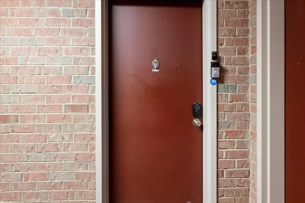 Centreville, VA 20121,14903 Rydell Road #104