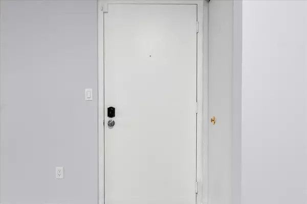 Centreville, VA 20121,14903 Rydell Road #104