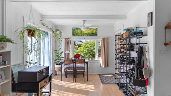 2945 Millgrove St, Saanich, BC V9A 1X2