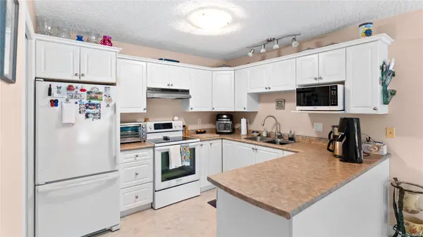 2843 Leigh Rd, Langford, BC V9B 4G5