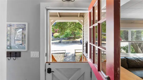 1314 Lang St, Victoria, BC V8T 2S5