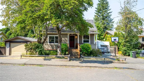 1314 Lang St, Victoria, BC V8T 2S5