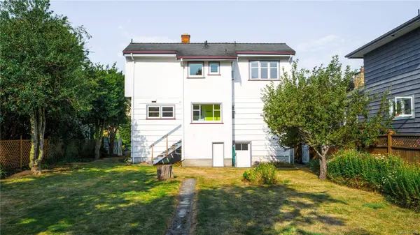 157 Cambridge St, Victoria, BC V8V 4B1