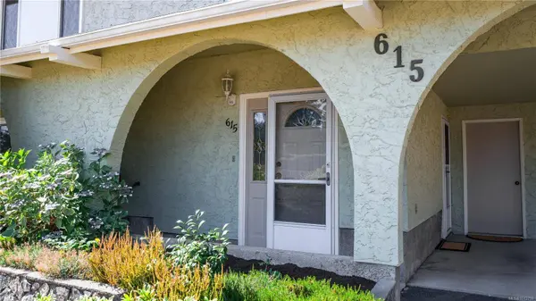 615 Vanalman Ave, Saanich, BC V8Z 3A8