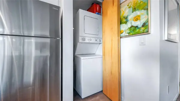 932 Johnson St #203, Victoria, BC V8V 3N4