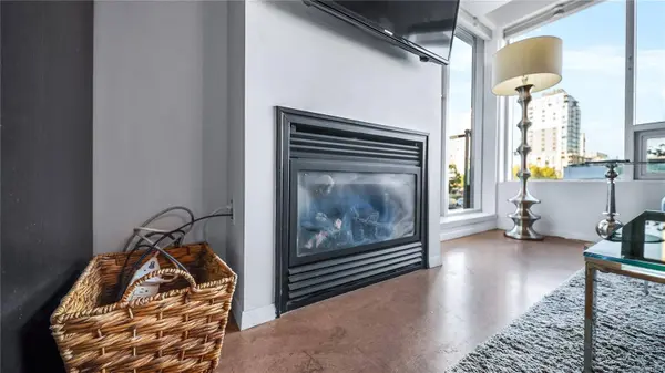 932 Johnson St #203, Victoria, BC V8V 3N4