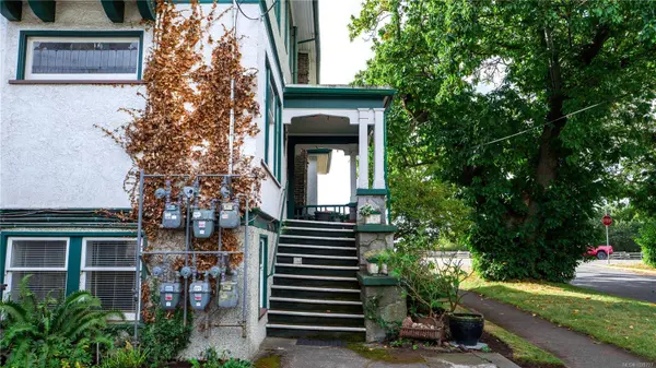 1124 Dallas Rd, Victoria, BC V8V 1B9