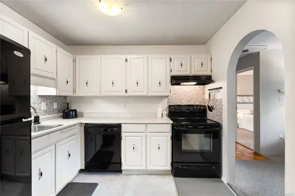 1419 Stadacona Ave #309, Victoria, BC V8S 5J3