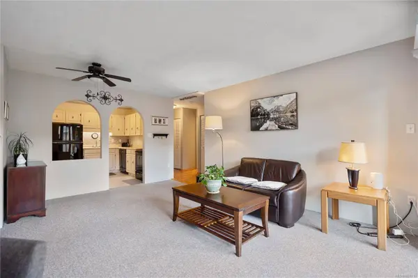 1419 Stadacona Ave #309, Victoria, BC V8S 5J3