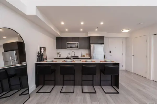 991 McKenzie Ave ##416, Saanich, BC V8X 3G8