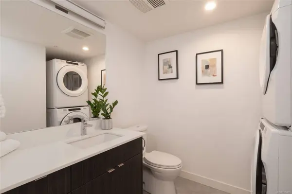 991 McKenzie Ave ##416, Saanich, BC V8X 3G8