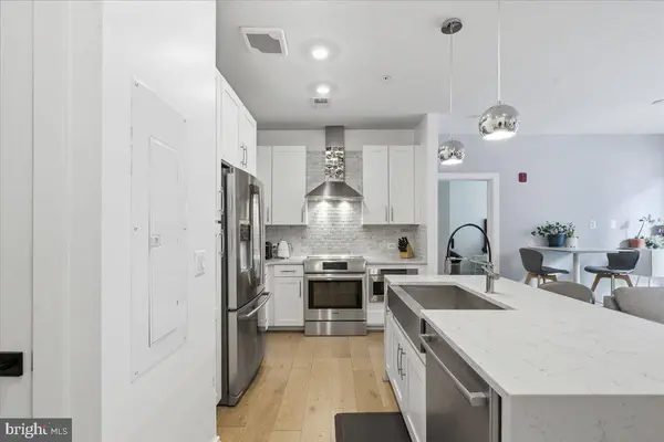1411 KEY BLVD #206, Arlington, VA 22209