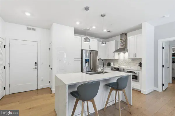 1411 KEY BLVD #206, Arlington, VA 22209