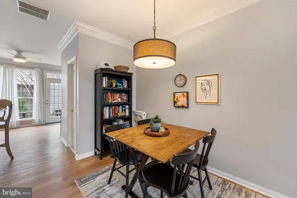 1907 KENWOOD AVE, Alexandria, VA 22302