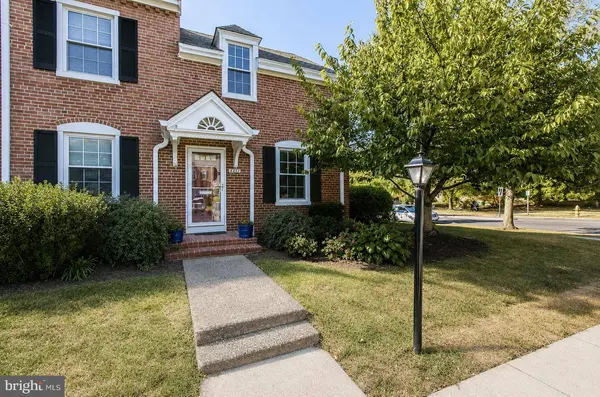 4658 34TH, Arlington, VA 22206