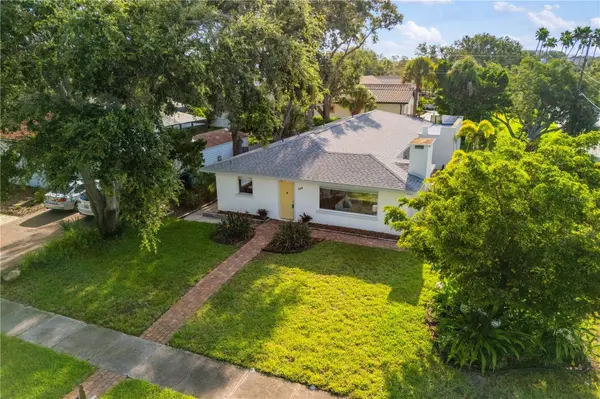 317 HARBOR DR S, Venice, FL 34285