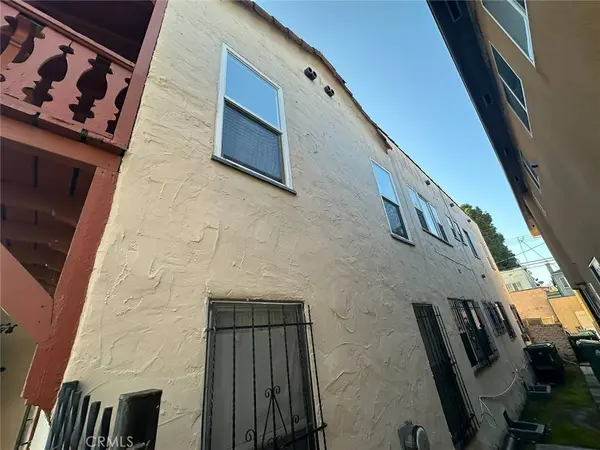 4291 Garthwaite, Los Angeles, CA 90008