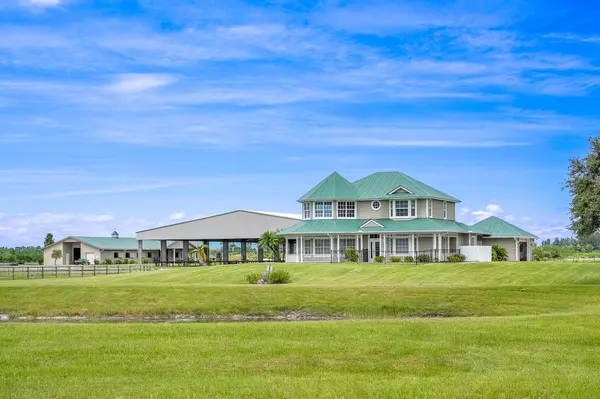13700 SW Groveside DR, Stuart, FL 34997