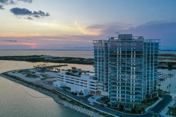 Tampa new construction condo building sold by top realtor Shane Vanderson