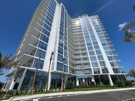 Marina Pointe tower one