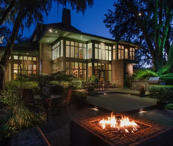 What Do Tampa Buyers Look For in a Luxury Listing?,Shane Vanderson